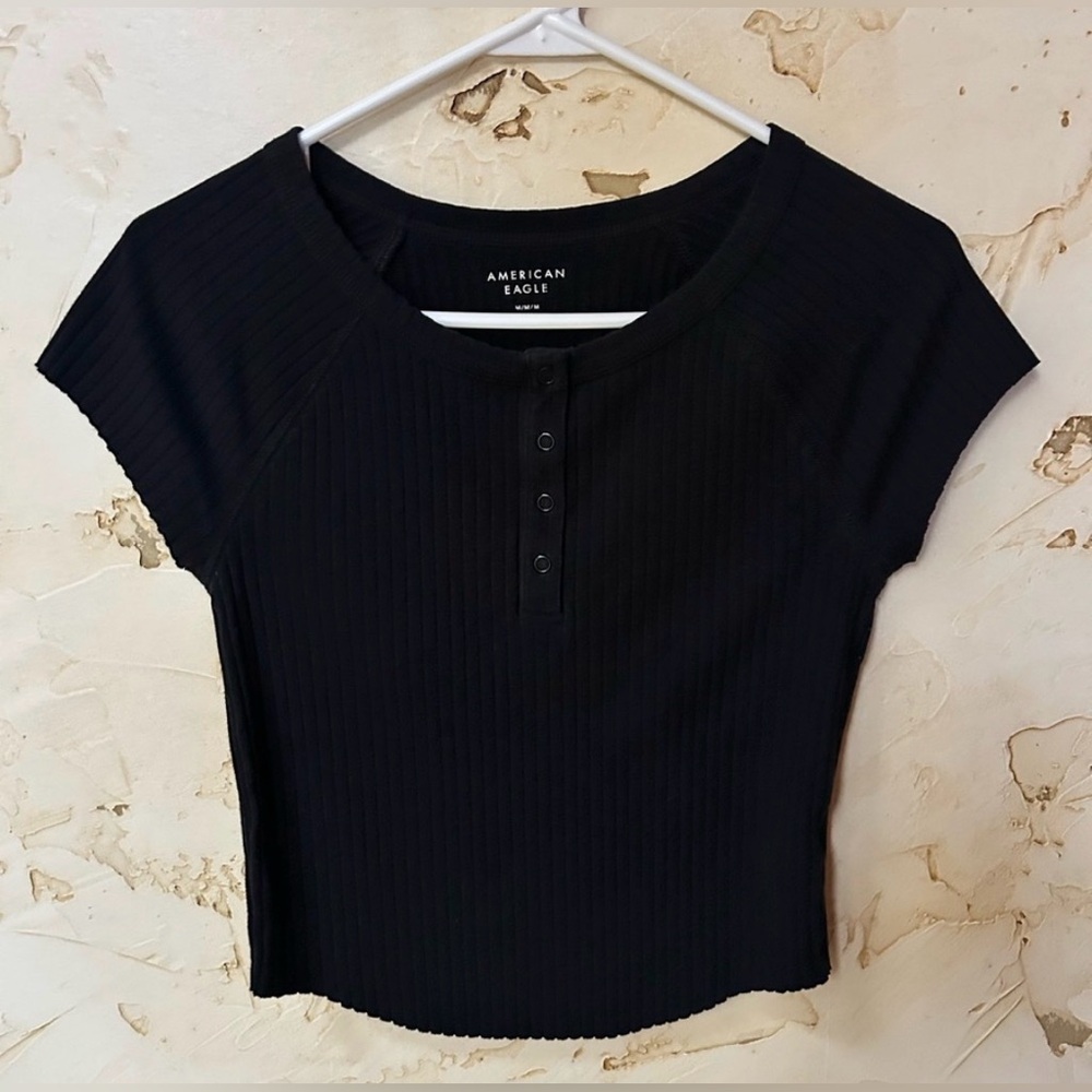 American Eagle Black Ribbed Cropped Top Size Medium Baby Tee Looks Brand New! 🔥